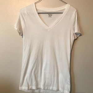 White Cotton v-neck short sleeve